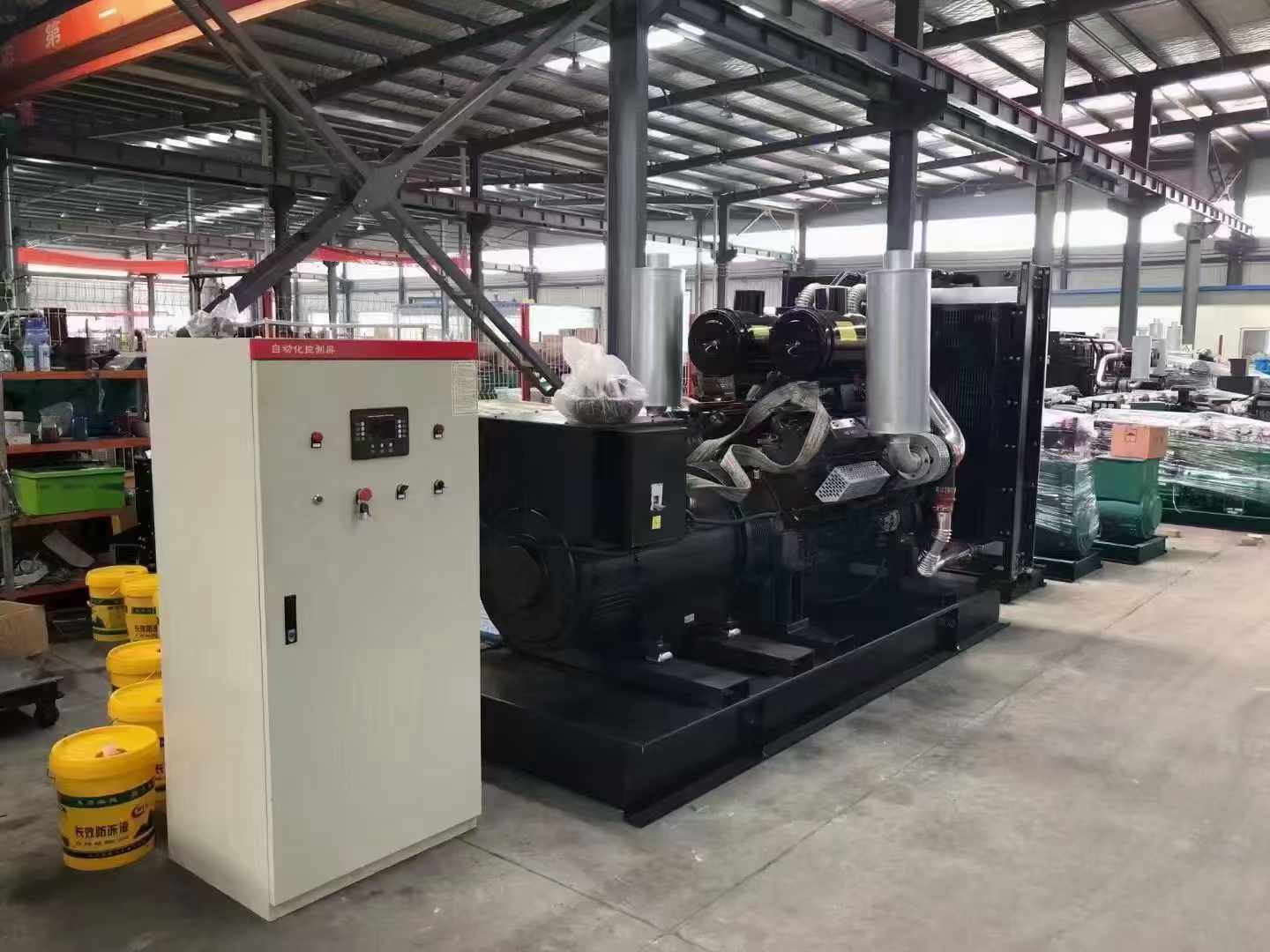 康平柴油发电机运行时的噪音和振动水平如何?
