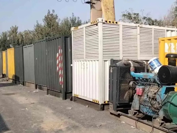 康平200KW柴油发电机机组每小时油耗是多少？