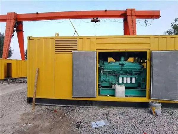 康平冬季低温环境下，500KW发电机组应该选择什么类型的启动电瓶？